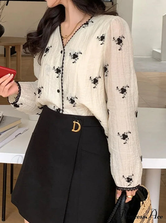 Women's Button Blouse Up V Spring Neck Long Arm Patterned Casual Top