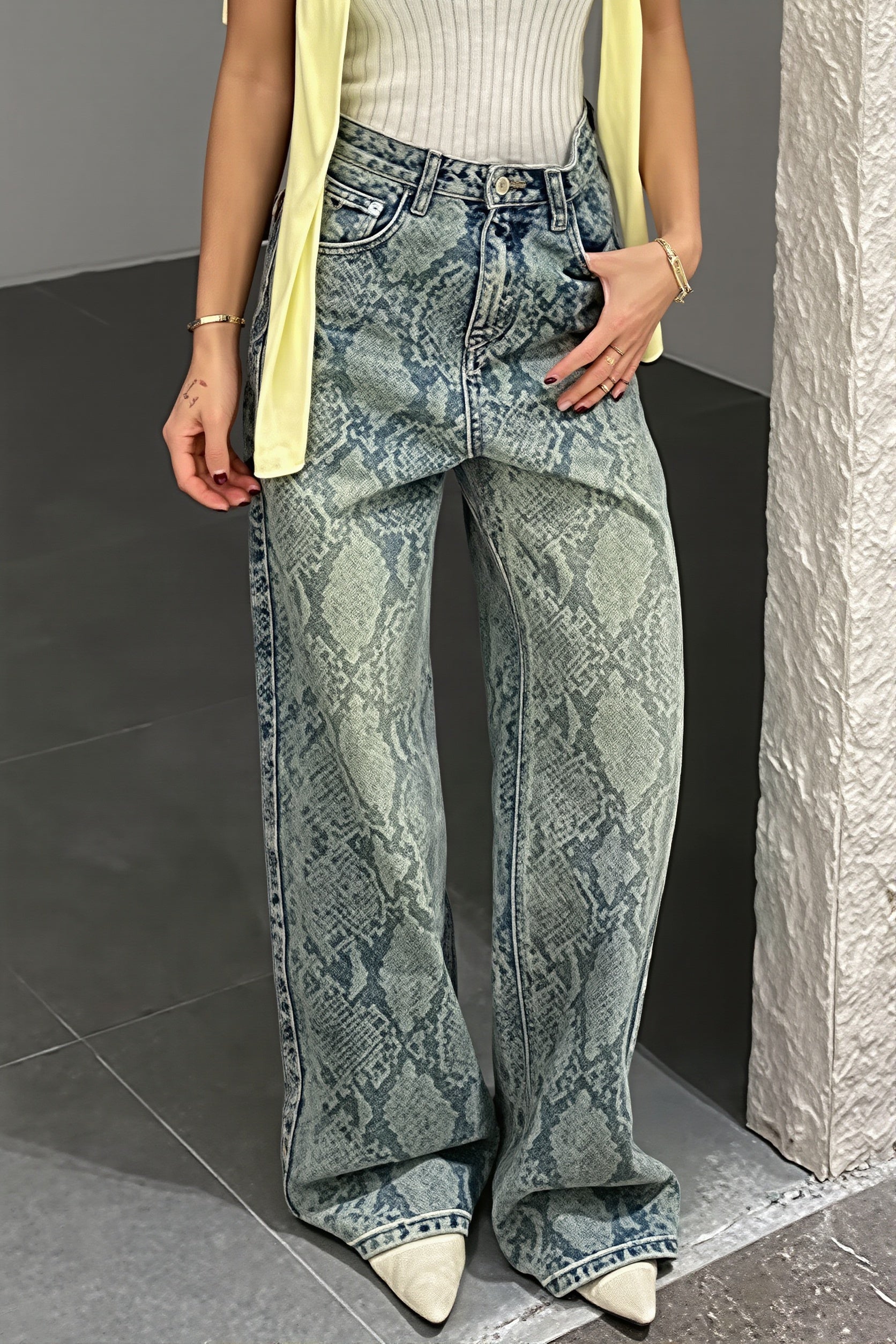 Washed Snake Print Straight Jeans