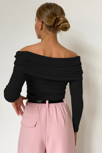 Off-shoulder Long Sleeve Knit Tops