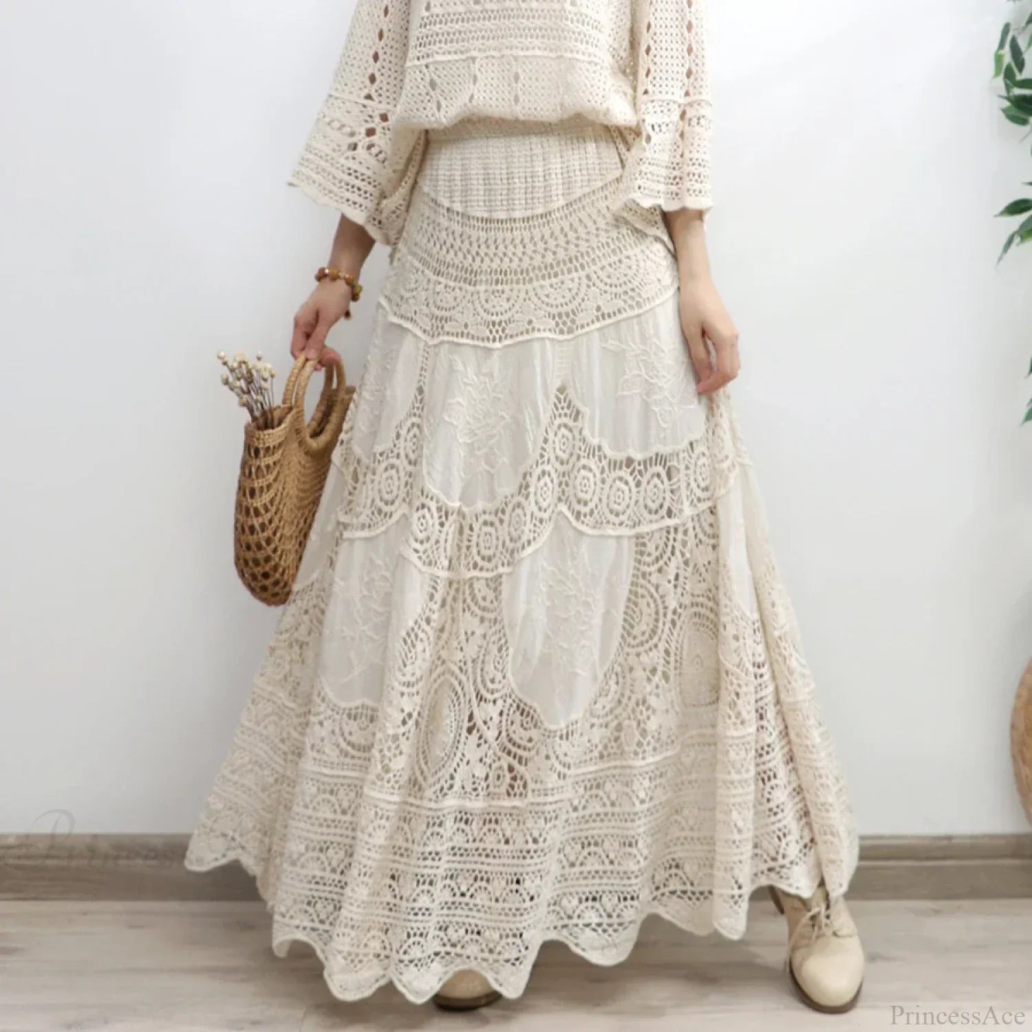 Crochet Hollow Apricot Lace Skirt