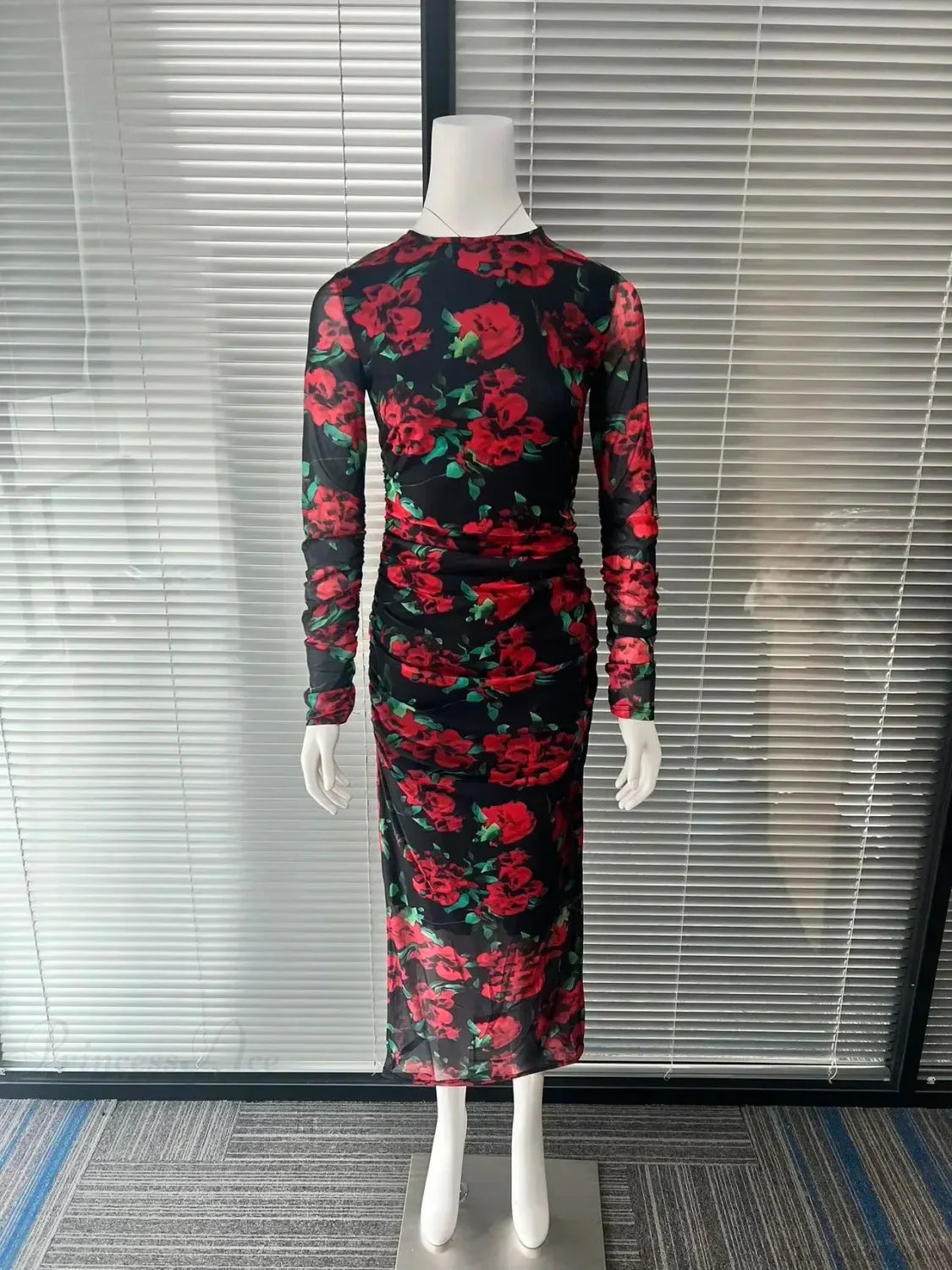 Elegant Long Sleeve Silk Flower Lace Up Red Party Dress