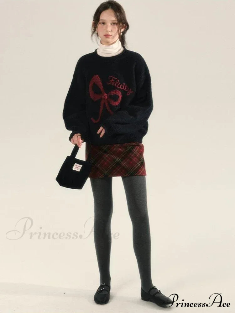 Embroidery Elegant Bow Sweater