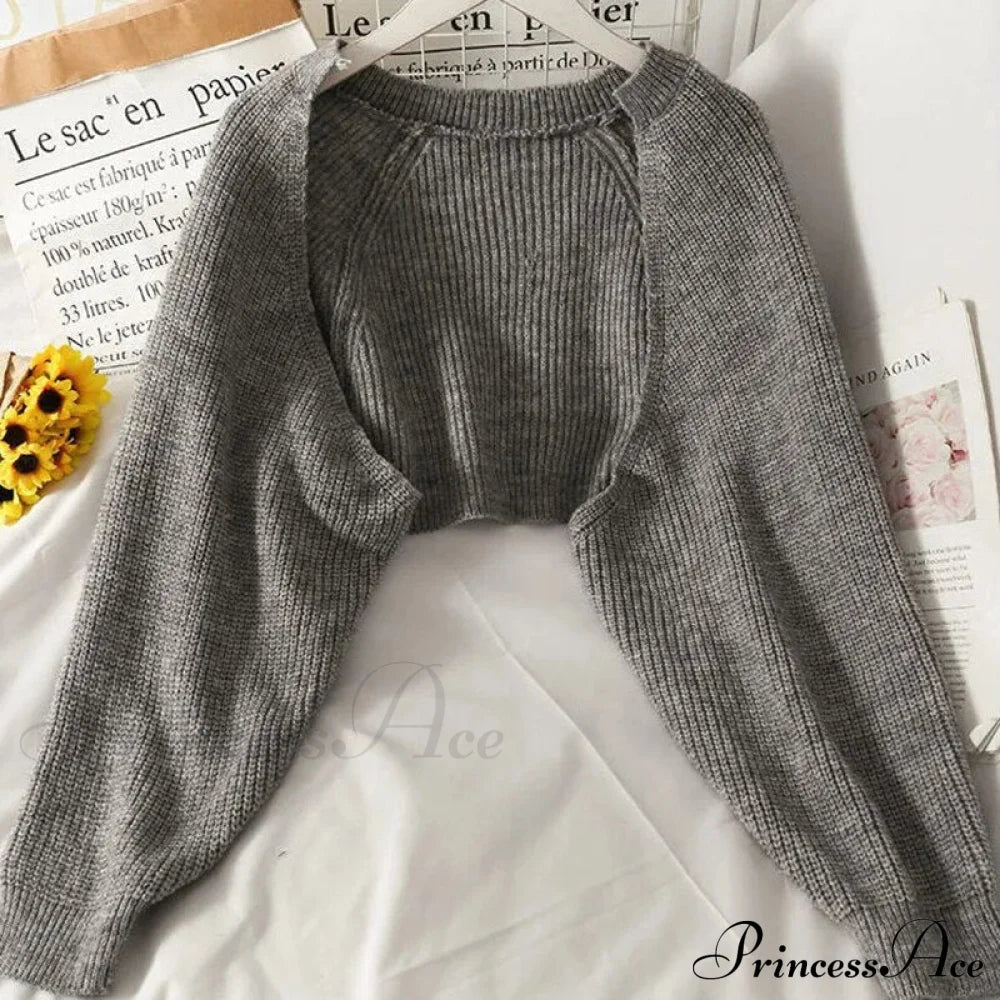 Female Solid Casual Chic Short Knitted Cardigans