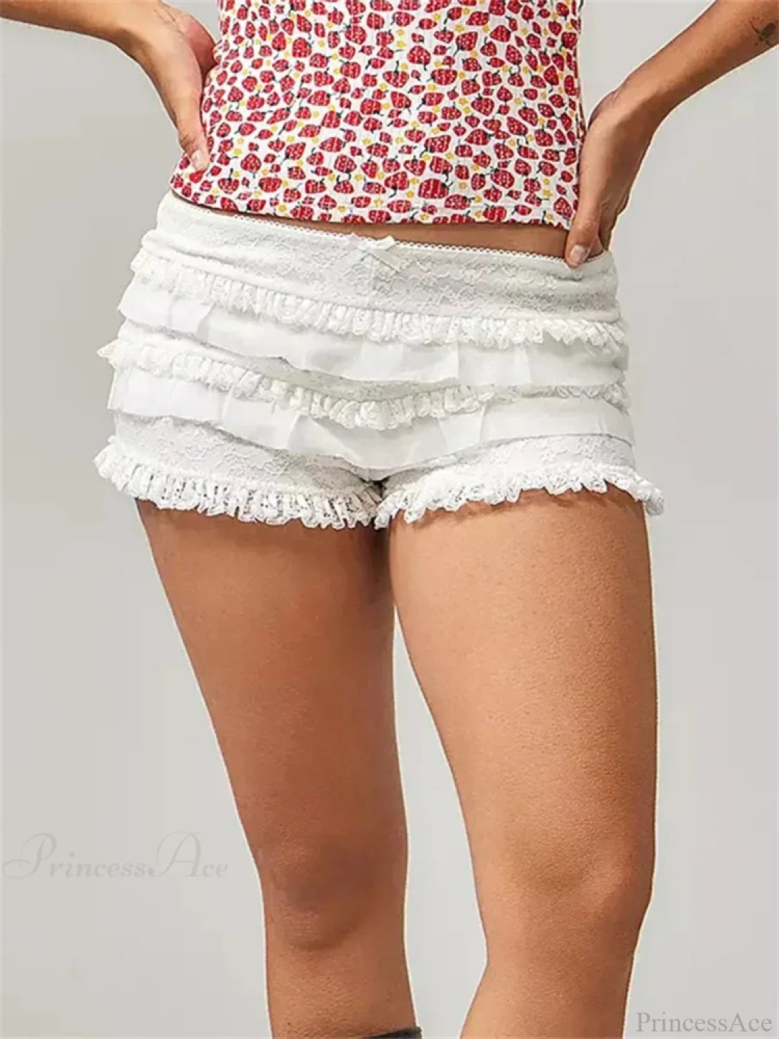 Lace Ruffle Elastic Waist Short