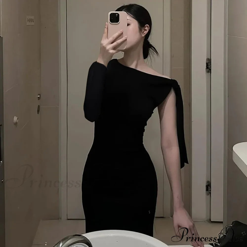 Long Sleeve One Shoulder Graceful Tie Up Bodycon Maxi Dress