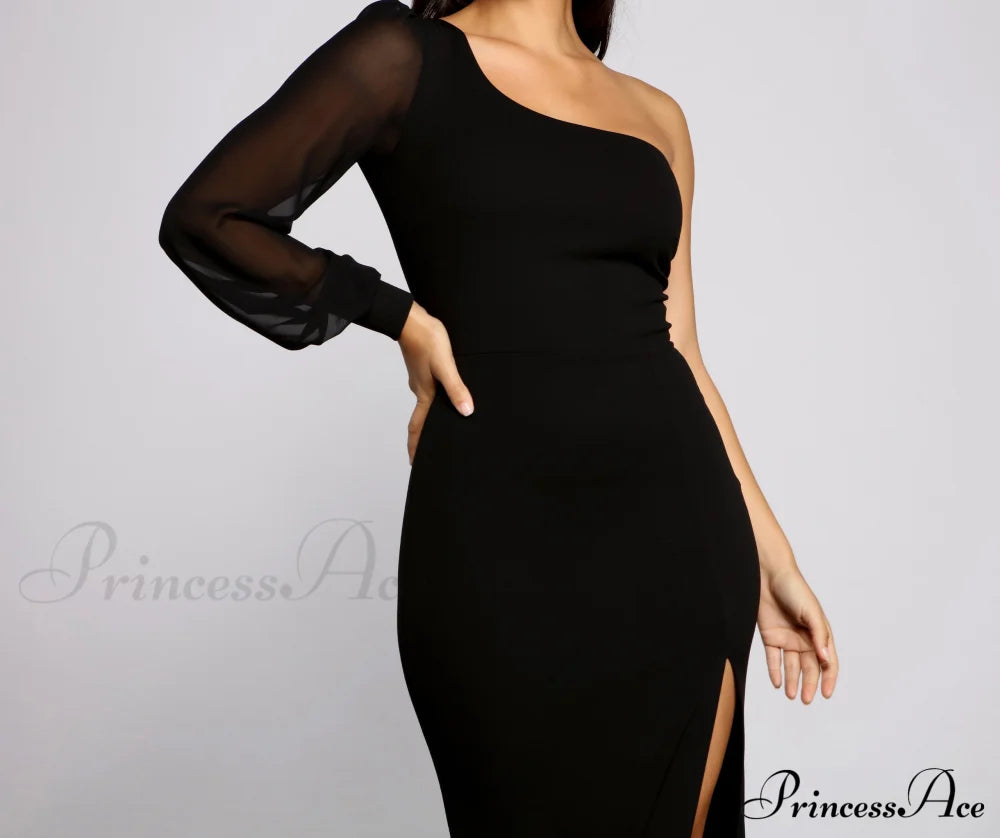 Odette Formal One Charming Shoulder Crepe Mermaid Dress