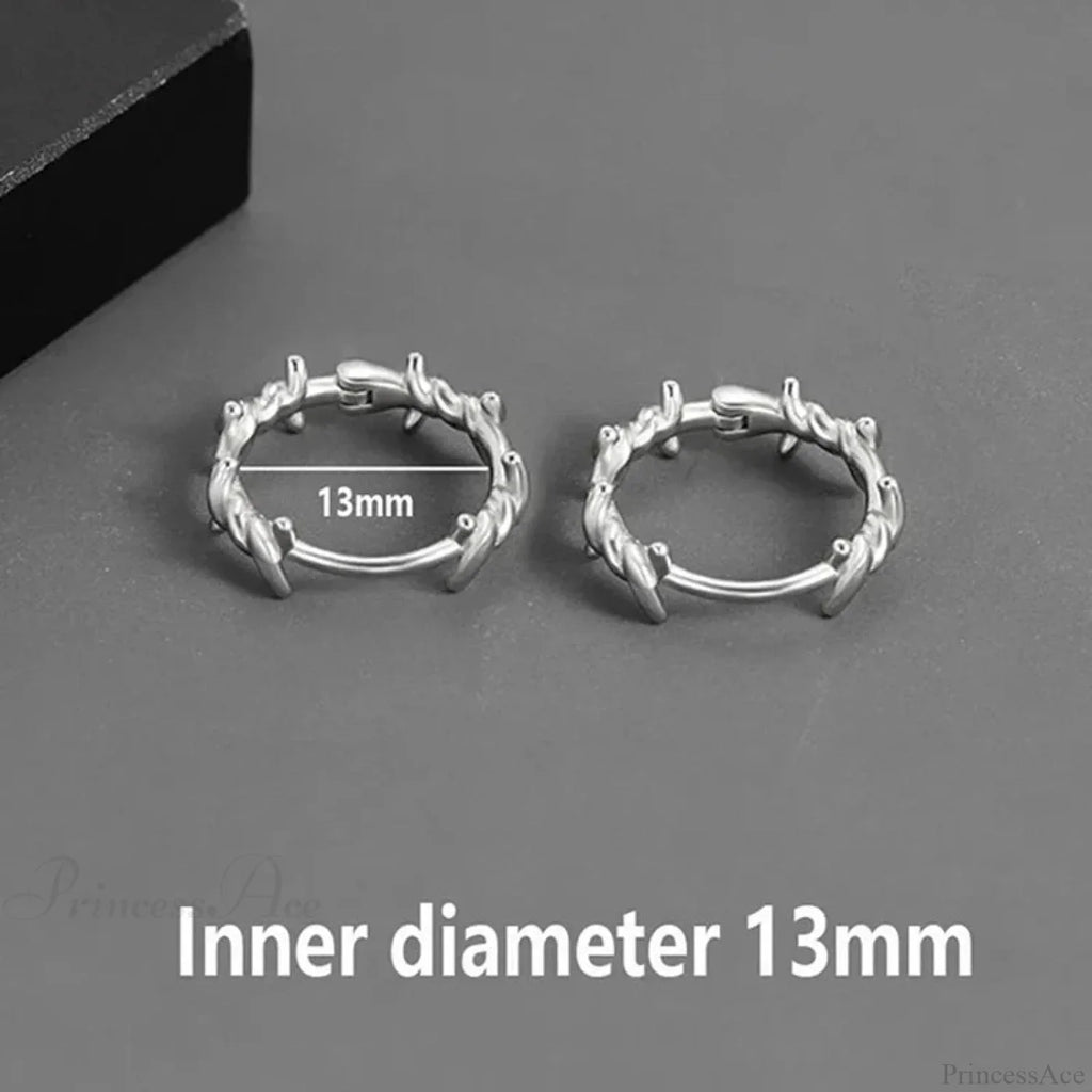 Shiny Thorns Circle Five-Pointed Star Earring