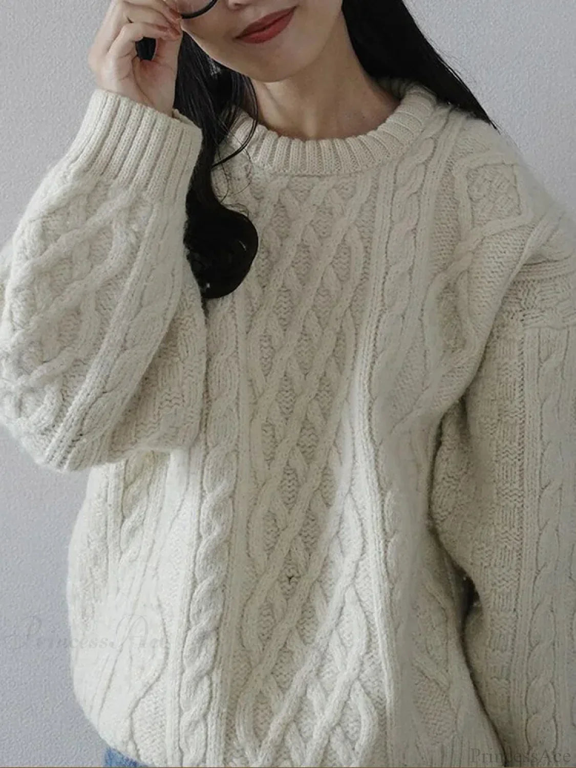 Warm Threaded Round Neck Sweater