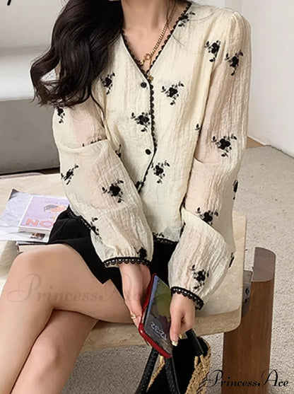 Women's Button Blouse Up V Spring Neck Long Arm Patterned Casual Top