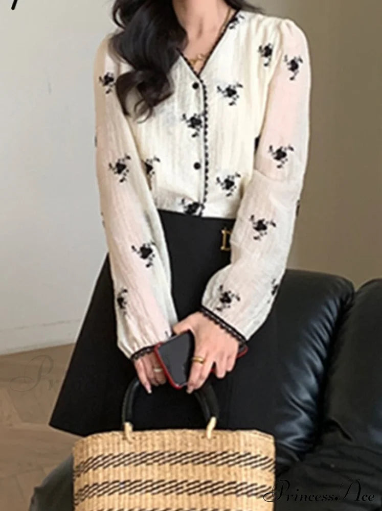 Women's Button Blouse Up V Spring Neck Long Arm Patterned Casual Top